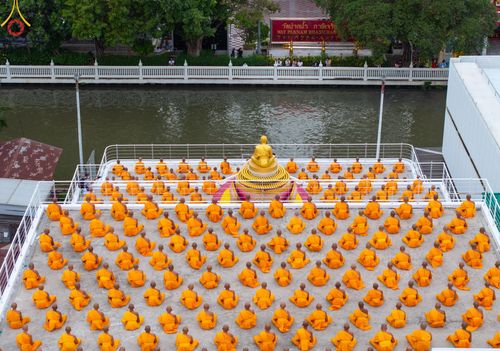 ภาพ No.118957:คณะพุทธบุตรธรรมยาตราร่วมปฏิบัติธรรม และถ่ายภาพหมู่ประวัติศาสตร์ ในโครงการธรรมยาตราฯ ปีที่ 12  วันที่ 25 มกราคม พ.ศ. 2567  ณ อาคารธรรมยาตรา กตัญญูบูชามหาปูชนียาจารย์  ตรงข้ามวัดปากน้ำภาษีเจริญ จ.กรุงเทพมหานคร