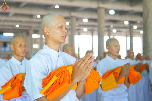 ภาพ No.134118:พิธีบรรพชาสามเณร โครงการบรรพชาสามเณร ฟื้นฟูพระพุทธศาสนาทั่วไทย ศูนย์อบรมวัดพระธรรมกาย วันเสาร์ที่ 6 เมษายน พ.ศ. 2567