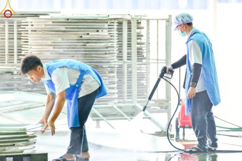 ภาพ No.213339:วันที่ 11-28 มีนาคม พ.ศ. 2568 เจ้าหน้าที่ และอาสาสมัคร เตรียมงานบุญวันคุ้มครองโลก ณ วัดพระธรรมกาย