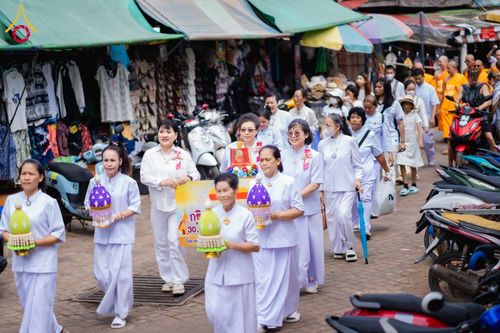 ภาพ No.183565:พิธีทอดกฐิน ณ วัดใหม่สำราญ(เกาะล้าน) อ.บางละมุง จ.ชลบุรี ในโครงการทอดกฐินสามัคคีทั่วไทย 30,000 วัด บูชาธรรม 80 ปี หลวงพ่อธัมมชโย โดยคณะศิษยานุศิษย์วัดพระธรรมกาย วันที่ 28 ตุลาคม พ.ศ. 2567