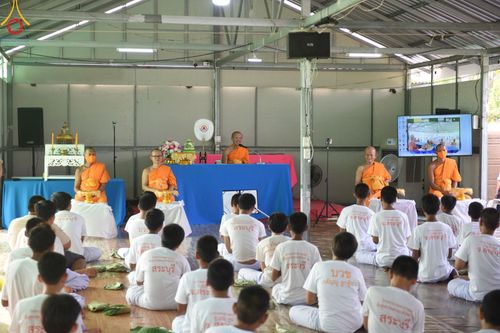 ภาพ No.133180:พิธีตัดปอยผม ธรรมทายาท โครงการสามเณรฟื้นฟูพระพุทธศาสนาทั่วไทย ณ ศูนย์ปฏิบัติธรรมวิหารแดง ตำบลเจริญธรรม อำเภอวิหารแดง จ.สระบุรี  วันที่ 31  มีนาคม พ.ศ. 2567