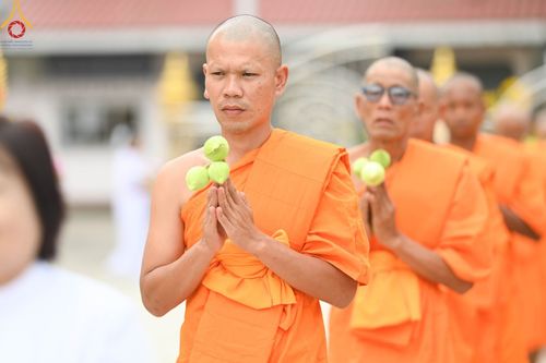 ภาพ No.101103:พิธีอุปสมบทหมู่ ในโครงการอุปสมบทบูชาธรรม มหาปูชนียาจารย์ พ.ศ. 2566 ณ วัดท่าเกวียน อำเภอพนมสารคาม จังหวัดฉะเชิงเทรา วันที่ 5 ธันวาคม พ.ศ. 2566