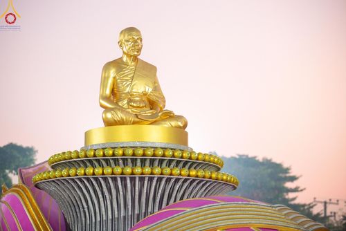 ภาพ No.112667:พิธีตักบาตรพระธรรมยาตราฯ ณ วัดสองพี่น้อง จ.สุพรรณบุรี วันที่ 15 มกราคม พ.ศ. 2567