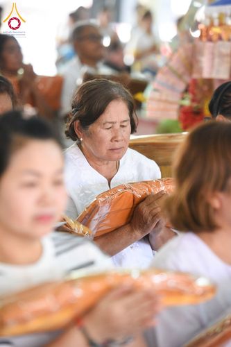 ภาพ No.174937:พิธีทอดกฐิน วัดโป่งไทร จ.สระบุรี ในโครงการกฐินสามัคคีทั่วไทย 30,000 วัด บูชาธรรม 80 ปี หลวงพ่อธัมมชโย โดยคณะศิษยานุศิษย์วัดพระธรรมกาย วันที่ 10 พฤศจิกายน พ.ศ. 2567