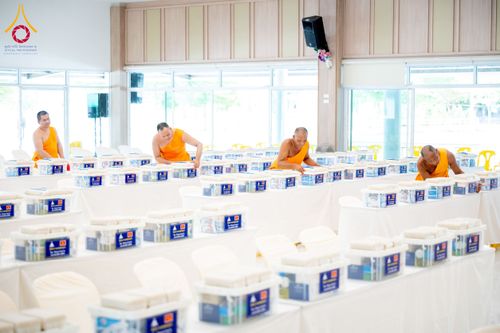 ภาพ No.225888:วันเสาร์ที่ 24 พฤษภาคม พ.ศ. 2568 พิธีถวายสังฆทาน 323 วัด ปีที่ 21 ครั้งที่ 177 พิธีมอบกองทุนหนุนแรงใจช่วยครูใต้ ปีที่ 18 ครั้งที่ 141 และพิธีทำบุญอุทิศส่วนกุศลให้ผู้วายชนม์ ณ ศูนย์ปฏิบัติธรรมภาคใต้ จ.สงขลา