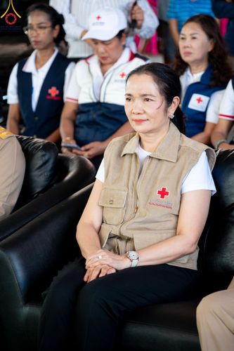 ภาพ No.58042:โครงการจัดหน่วยบริการจังหวัดเคลื่อนที่ และหน่วยบำบัดทุกข์ บำรุงสุข สร้างรอยยิ้ม ให้ประชาชนจังหวัดปทุมธานี ในวันพฤหัสบดีที่ 25 เมษายน พ.ศ. 2567 ณ วัดเกิดการอุดม อ.คลองหลวง จ.ปทุมธานี