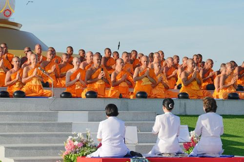 ภาพ No.211883:วันจันทร์ที่ 17 มีนาคม พ.ศ. 2568 พิธีตักบาตรพระกว่า 300 รูป ฉลองพิธีประดิษฐานพระบรมสารีริกธาตุ ณ ปทุมเจดีย์ เจดีย์พระพุทธเจ้า 5 พระองค์ ศูนย์อบรมเยาวชนปัตตานี บ้านโคกดีปลี ตำบลตุยง อำเภอหนองจิก จังหวัดปัตตานี