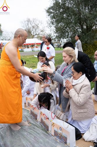 ภาพ No.96439:พิธีทอดกฐินวัดพระธรรมกายบอร์โด ประเทศฝรั่งเศส วันอาทิตย์ที่ 19 พฤศจิกายน พ.ศ. 2566 ณ วัดพระธรรมกายบอร์โด ประเทศฝรั่งเศส