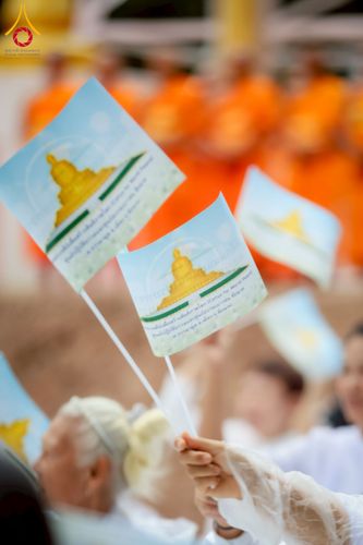 ภาพ No.261851:วันที่ 14 ตุลาคม พ.ศ. 2568 พิธีกลั่นแผ่นดิน โปรยทรายตอกเสาเข็มมหามงคลต้นแรก  สร้างองค์พระเจดีย์และจุดประทีปถวายเป็นพุทธบูชา ณ ศูนย์ปฏิบัติธรรมชัยนาท ต.ธรรมามูล อ.ชัยนาท จ.ชัยนาท