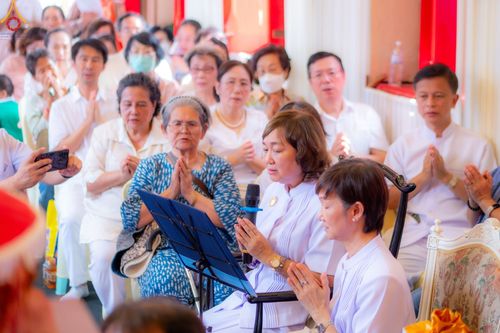 ภาพ No.94499:พิธีทอดกฐินสามัคคีทั่วไทย 5,000 วัด ณ วัดโบสถ์อินทรสารเพชร แขวงคูหาสวรรค์ เขตภาษีเจริญ กรุงเทพมหานคร วันที่ 12 พฤศจิกายน พ.ศ. 2566