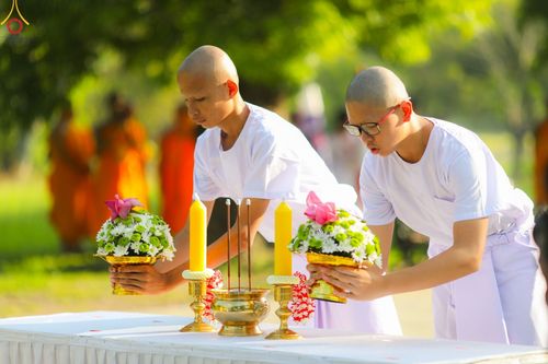 ภาพ No.103025:พิธีวันทาเจดีย์ พิธีเวียนประทักษิณ ธรรมทายาทชาวอินโดนีเซียกว่า 1,000 คน ณ มหาเจดีย์บุโรพุทโธ ประเทศอินโดนีเซีย ในวันที่ 19 ธันวาคม พ.ศ. 2566