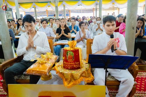 ภาพ No.164310:พิธีทอดกฐิน ณ วัดบางนาง จ.ชลบุรี ในโครงการกฐินสามัคคีทั่วไทย 30,000 วัด บูชาธรรม 80 ปี หลวงพ่อธัมมชโย โดย คณะศิษยานุศิษย์วัดพระธรรมกาย วันที่ 20 ตุลาคม พ.ศ. 2567