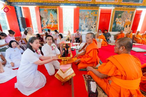 ภาพ No.173053:พิธีทอดกฐิน วัดอินทรแบก ปราจีนบุรี ในโครงการกฐินสามัคคีทั่วไทย 30,000 วัด บูชาธรรม 80 ปี หลวงพ่อธัมมชโย โดยคณะศิษยานุศิษย์วัดพระธรรมกาย วันที่ 2 พฤศจิกายน พ.ศ. 2567