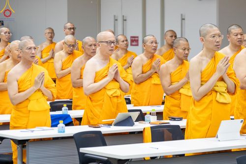 ภาพ No.63390:การสัมมนา World Peace Inner Peace : Lord Buddha 's Social Doctrine to resolve Global Issues ณ อาคาร 100 ปี คุณยายอาจารย์ฯ วัดพระธรรมกาย วันพฤหัสบดี ที่ 25 เมษายน พ.ศ. 2567