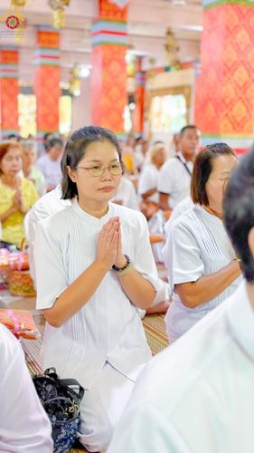 ภาพ No.165279:พิธีทอดกฐิน ณ วัดบ้านโนนหวาย จ.อุดรธานี ในโครงการกฐินสามัคคีทั่วไทย 30,000 วัด บูชาธรรม 80 ปี หลวงพ่อธัมมชโย โดยคณะศิษยานุศิษย์วัดพระธรรมกาย วันที่ 20 ตุลาคม พ.ศ. 2567