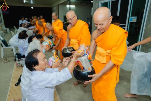 ภาพ No.157053:โครงการ อุบาสกแก้ว อุบาสิกาแก้ว รุ่นที่ 3 ตัวแทนทอดกฐินสามัคคีทั่วไทย 30,000 วัด ระหว่างวันที่ 20-22 กันยายน พ.ศ. 2567 ณ ธุดงคสถานชลบุรี