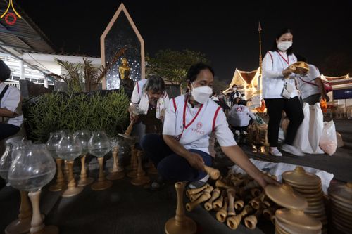 ภาพ No.117044:V.16 เป็นทีม การเตรียมงาน เก็บงาน การรับบุญของเจ้าหน้าที่หน่วยงานต่างๆ เพื่อโครงการธรรมยาตรา กตัญญูบูชามหาปูชนียาจารย์ พระมงคลเทพมุนี (สด จนฺทสโร) พระผู้ปราบมาร อนุสรณ์สถาน 7 แห่ง ปีที่ 12 ระหว่างวันที่ 2 - 31 มกราคม พ.ศ. 2567