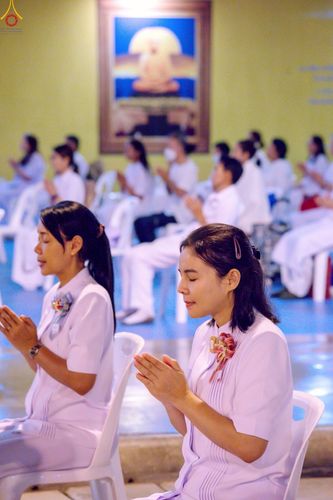 ภาพ No.244301:วันที่ 7 กันยายน พ.ศ. 2568 พิธีจุดประทีป วันครูผู้ค้นพบวิชชาธรรมกาย ณ ลานธรรมฯ และวิหารคด วัดพระธรรมกาย