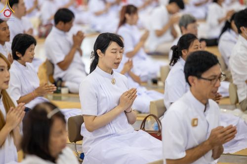 ภาพ No.159251:พิธีบูชาข้าวพระ ในวันอาทิตย์ต้นเดือน วันที่ 6 ตุลาคม พ.ศ. 2567 ณ สภาธรรมกายสากล วัดพระธรรมกาย