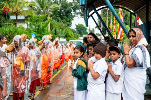 ภาพ No.226342:วันที่ 7-10 พฤษภาคม พ.ศ. 2568 โครงการเดินธรรมยาตรา สยาม-ลังกา ธรรมยาตรา ฉลองเทศกาลวิสาขบูชาแห่งชาติ ศรีลังกา บูชาธรรม 81 ปี หลวงพ่อธัมมชโย เมืองนูวราอิลิยา ประเทศศรีลังกา