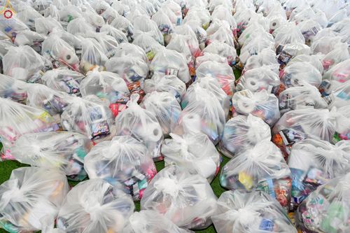 ภาพ No.235490:วันที่ 30-31 กรกฎาคม พ.ศ. 2568 วัดพระธรรมกาย มูลนิธิธรรมกาย ร่วมกับศูนย์ส่งเสริมศีลธรรมจังหวัดสุรินทร์ เปิดศูนย์พักพิงชั่วคราวเพื่อช่วยเหลือประชาชน ผู้อพยพจากเหตุปะทะกันตามแนวชายแดน ไทย-กัมพูชา ตั้งแต่วันที่ 24 กรกฎาคม พ.ศ.2568 เป็นต้นไป