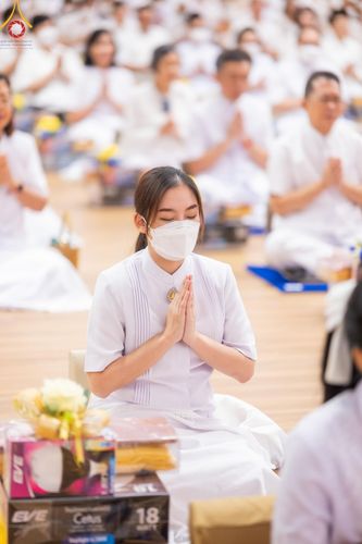 ภาพ No.145327:พิธีถวายผ้าอาบน้ำฝนและประทีปโคมไฟ ณ สภาธรรมกายสากล วัดพระธรรมกาย วันเสาร์ที่ 20 กรกฎาคม พ.ศ. 2567