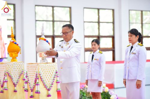 ภาพ No.227175:วันอังคารที่ 3 มิถุนายน พ.ศ. 2568 นายอำเภอคลองหลวง นำพสกนิกรรวมใจภักดิ์ สมเด็จพระนางเจ้าฯ พระบรมราชินี เนื่องในโอกาสวันเฉลิมพระชนมพรรษา ณ อาคารปลูกศรัทธา 2 วัดพระธรรมกาย อ.คลองหลวง จ.ปทุมธานี