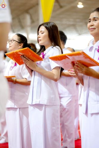 ภาพ No.240786:วันพุธที่ 27 สิงหาคม พ.ศ. 2568 พิธีทอดผ้าป่าเพื่อสร้างอาคาร  82 ปี หลวงพ่อธัมมชโย สมทบกฐินวัดพระธรรมกาย และกฐิน 30,000 วัดทั่วประเทศ ครั้งที่ 1