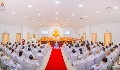 ภาพ No.234692:วันอาทิตย์ที่ 20 กรกฎาคม  พ.ศ.2568 พิธีทอดผ้าป่าภาคพื้นอเมริกา พิธีเจริญพระพุทธมนต์ ฉลองอาคารแก้วธรรมชัยรัตนอนันต์ วัดพระธรรมกายเทนเนสซี ประเทศสหรัฐอเมริกา