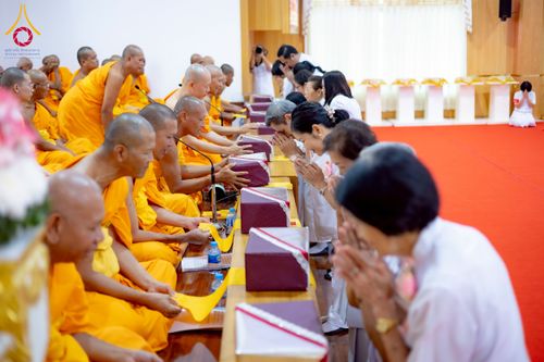 ภาพ No.252852:วันที่ 12 ตุลาคม พ.ศ. 2568 พิธีทอดกฐินครบรอบ 12 ปี เพื่อสร้างถนนธรรมวิถี ณ ศูนย์ปฏิบัติธรรมนครราชสีมา