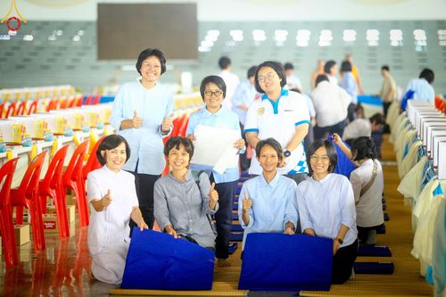 ภาพ No.59732:V.39 ทุ่มสุดใจ ธรรมชัย 80 ปี การเตรียมงาน การปฏิบัติงาน ของเจ้าหน้าที่หน่วยงานต่างๆ เพื่อพิธีฉลองอายุวัฒนมงคล 80 ปี หลวงพ่อธัมมชโย และรับถวายมหาสังฆทาน 10,000 กว่าวัดทั่วประเทศ ในวันคุ้มครองโลก จันทร์ที่ 22 เมษายน พ.ศ. 2567