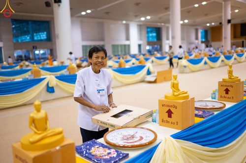 ภาพ No.60923:V.37 ยิ่งกว่าดี เพื่อ 80 ปีของพ่อ ภาพการเตรียมงานของหน่วยงานต่างๆ เพื่อพิธีฉลองอายุวัฒนมงคล 80 ปี หลวงพ่อธัมมชโย และรับถวายมหาสังฆทาน 10,000 กว่าวัดทั่วประเทศ ในวันคุ้มครองโลก วันจันทร์ที่ 22 เมษายน พ.ศ. 2567