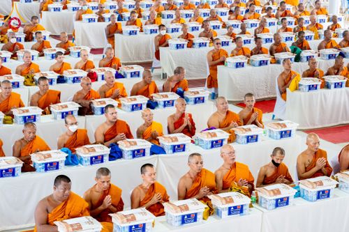 ภาพ No.230247:วันเสาร์ที่ 28 มิถุนายน พ.ศ. 2568 พิธีถวายสังฆทาน 323 วัด 4 จังหวัดชายแดนใต้ ปีที่ 21 ครั้งที่ 178 พิธีมอบกองทุนหนุนแรงใจช่วยครูใต้ ปีที่ 18 ครั้งที่ 142 ณ ศูนย์อบรมเยาวชนจังหวัดปัตตานี