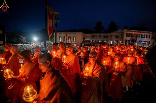 ภาพ No.138347:วิสาขบูชานานาชาติ วัดพระธรรมกายแคลิฟอร์เนีย ประเทศสหรัฐอเมริกา วันพุธที่ 22 พฤษภาคม พ.ศ. 2567