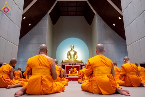 ภาพ No.256279:วันที่ 4 ตุลาคม พ.ศ. 2568 พิธีบรรพชาอุปสมบท  โครงการอุปสมบทหมู่บูชาธรรม 141 ปี  พระมงคลเทพมุนี (สด จนฺทสโร) ณ โบสถ์พระไตรปิฏก วัดพระธรรมกาย จ.ปทุมธานี