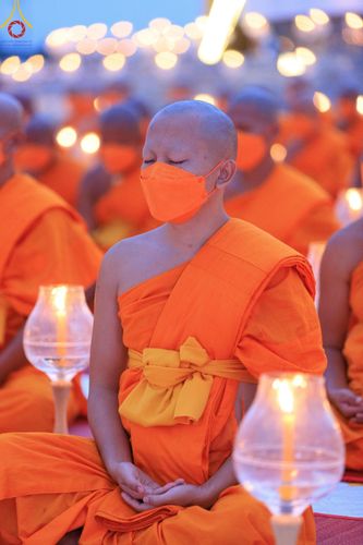 ภาพ No.118276:พิธีจุดประทีปถวายเป็นพุทธบูชา และบูชาธรรมมหาปูชนียาจารย์ พระมงคลเทพมุนี(สด จนฺทสโร) วันที่ 24 มกราคม พ.ศ. 2567 ณ อนุสรณ์สถานบางปลา อ.บางเลน จ.นครปฐม