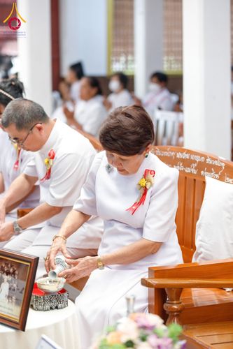 ภาพ No.202238:พิธีเจริญพระพุทธมนต์ ปฏิบัติธรรม มอบทุนการศึกษา ถวายสังฆทาน 108 วัด เพื่อถวายเป็นพุทธบูชา และขับเคลื่อนโครงการหมู่บ้านรักษาศีล 5 โดยคณะสงฆ์จังหวัดนครปฐม คณะศิษยานุศิษย์วัดพระธรรมกาย โครงการธรรมยาตรา ปีที่ 13 ณ วัดบางปลา อำเภอบางเลน จังหวัดนครปฐม