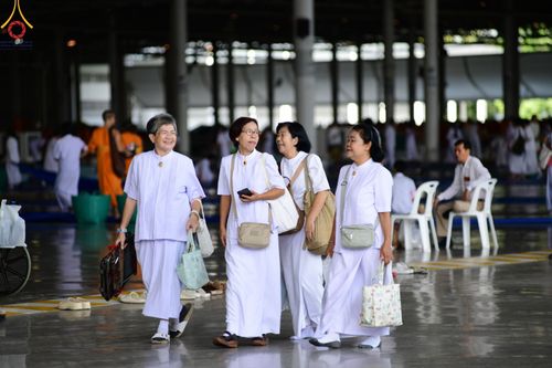 ภาพ No.149996:พิธีตักบาตร , พิธีปฎิบัติธรรม , พิธีถวายภัตตาหารเมนูสวรรค์ ในพรรษาแห่งการเข้าถึงธรรม วันธรรมชัย วันอังคารที่ 27 สิงหาคม พ.ศ.2567 ณ สภาธรรมกายสากล วัดพระธรรมกาย