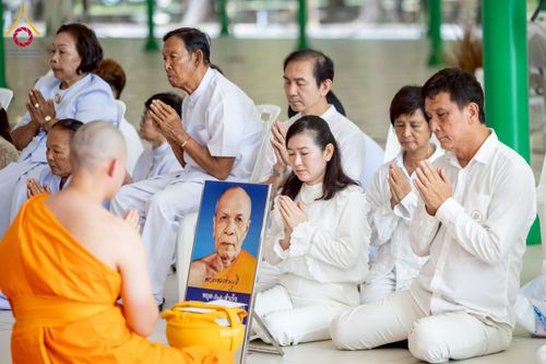 ภาพ No.244875:วันเสาร์ที่ 6 กันยายน พ.ศ. 2568 พิธีถวายบาตร บรรพชา อุปสมบทของนาคธรรมทายาท โครงการอุปสมบทหมู่บูชาธรรมครบรอบ 108 ปี  วันครูผู้ค้นพบวิชชาธรรมกาย ณ โบสถ์พระไตรปิฎก วัดพระธรรมกาย