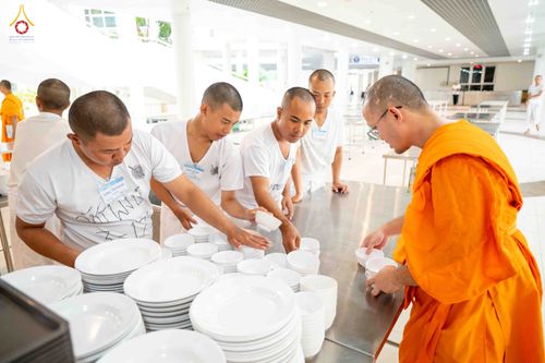 ภาพ No.340561:วันที่ 24-25 กรกฎาคม พ.ศ. 2569 โครงการพัฒนาคุณธรรม จริยธรรม สำหรับนักเรียนนายสิบตำรวจ (นสต.) รุ่นที่ 17 ศูนย์ฝึกอบรมตำรวจภูธรภาค 1 ได้จัดกิจกรรม WalkRally สวดมนต์นั่งสมาธิ และฟังธรรมจากพระอาจารย์ ณ ศูนย์ปฏิบัติธรรมเวิล์ดพีช วัลเล่ย์ (World Peace Valley) 