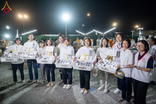 ภาพ No.301732:วันที่ 24 มกราคม พ.ศ. 2569 พิธีถวายภัตตาหารเป็นสังฆทาน แด่พระธรรมยาตรา ณ อนุสรณ์สถานบางปลา วัดบางปลา อำเภอบางเลน จังหวัดนครปฐม ในโครงการธรรมยาตรา กตัญญูบูชา มหาปูชนียาจารย์ พระมงคลเทพมุนี(สด จนฺทสโร) พระผู้ปราบมาร อนุสรณ์สถาน 7 แห่ง ปีที่ 14