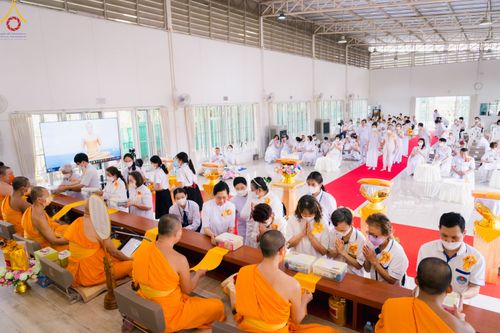 ภาพ No.78049:พิธีทอดผ้าป่า ถวายโซล่าเซลล์ และพิธีถวายกองทุนสนับสนุนการบวชสามเณรภาคฤดูร้อน ณ ศูนย์ปฎิบัติธรรมธาราสายไหม กทม. วันเสาร์ที่ 18 มีนาคม พ.ศ.2566