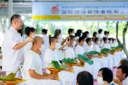ภาพ No.83225:พิธีตัดปอยผมและปลงผม ในโครงการบรรพชาอุปสมบทหมู่ ธรรมทายาทนานาชาติ (ภาคภาษาจีน) รุ่นที่ 18 ณ วัดพระธรรมกาย วันเสาร์ที่ 8 กรกฎาคม พ.ศ.2566