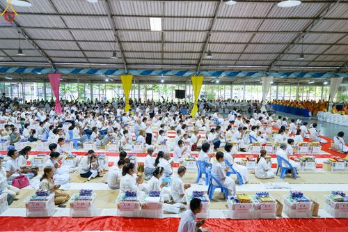 ภาพ No.82238:พิธีตักบาตรพระ 1,000 รูป ปีที่ 8 วันเสาร์ที่ 10 มิถุนายน 2566 ณ ธุดงคสถานล้านนา อ.สันทราย จ.เชียงใหม่