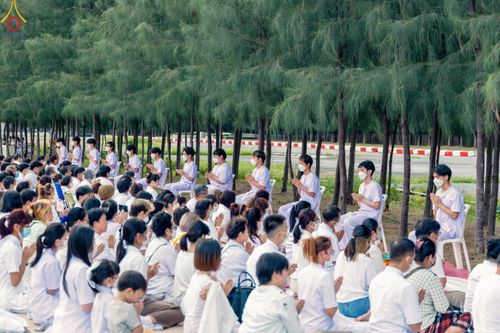 ภาพ No.82547:พิธีตัดปอยผมและปลงผมนาคธรรมทายาท ในโครงการอุปสมบทหมู่ธรรมทายาทพุทธศาสตร์สากล รุ่นที่ 7 (ภาคฤดูฝน) วันอาทิตย์ที่ 11 มิถุนายน พ.ศ. 2566 ณ  วัดพระธรรมกาย