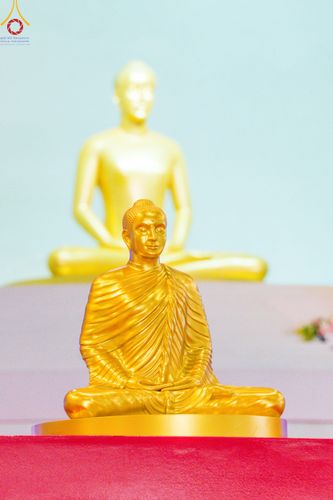 ภาพ No.78907:พิธีตักบาตร ข้าวสารอาหารแห้ง พิธีบูชาข้าวพระ ในวันอาทิตย์ต้นเดือนที่ 2 เมษายน พ.ศ. 2566