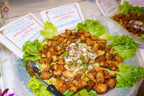 ภาพ No.303195:วันที่ 26 มกราคม พ.ศ. 2569 พิธีถวายภัตตาหารเป็นสังฆทาน แด่พระธรรมยาตรา ณ วัดพระธรรมกาย  จังหวัดปทุมธานี ในโครงการธรรมยาตรา กตัญญูบูชา มหาปูชนียาจารย์ พระมงคลเทพมุนี(สด จนฺทสโร) พระผู้ปราบมาร อนุสรณ์สถาน 7 แห่ง ปีที่ 14