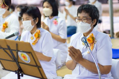 ภาพ No.74355:พิธีถวายภัตตาหารเป็นสังฆทาน แด่คณะพระธรรมยาตราฯ ในโครงการธรรมยาตรากตัญญูบูชา มหาปูชนียาจารย์ พระมงคลเทพมุนี(สด จนฺทสโร) พระผู้ปราบมาร อนุสรณ์สถาน 7 แห่ง ปีที่ 11 วันที่ 26 มกราคม พ.ศ. 2566