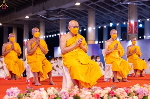 ภาพ No.75483:พิธีเจริญพุทธมนต์ ฉลองชัยสวดธรรมจักร 5,045,000,114 จบ เนื่องในวันมหาปูชนียาจารย์ วันที่ 3 กุมภาพันธ์ พ.ศ. 2566 ณ วัดพระธรรมกาย อ.คลองหลวง จ.ปทุมธานี