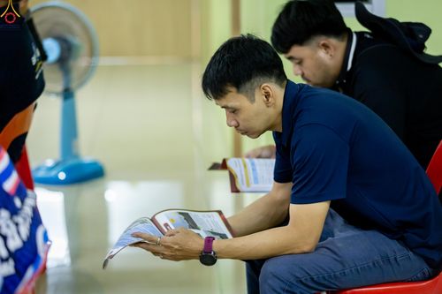 ภาพ No.323205:วันที่ 20 เมษายน พ.ศ.2569 การเตรียมงานของบุคลากรทางการแพทย์ , จุดลงทะเบียนพระสังฆาธิการ , วางกล่องไทยธรรม เพื่องานถวายมหาสังฆทาน 40,000 กว่าวัดทั่วประเทศ วันคุ้มครองโลก 22 เมษายน พ.ศ.2569 วัดพระธรรมกาย